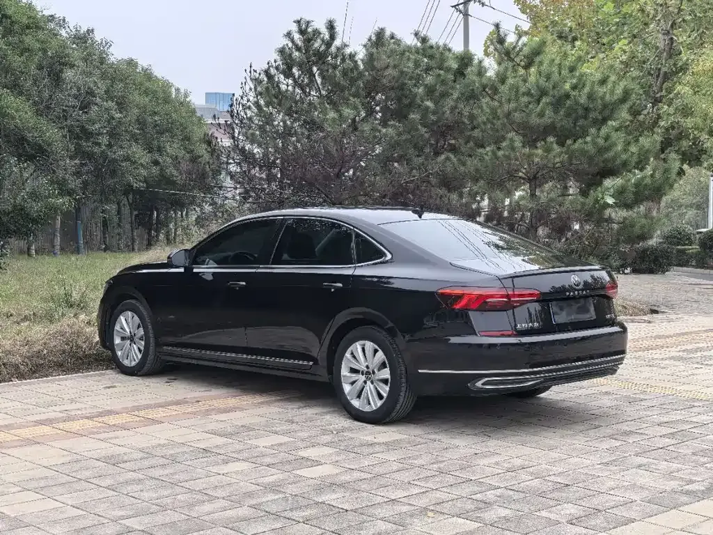 Volkswagen Passat 2021 из CN, фото 2