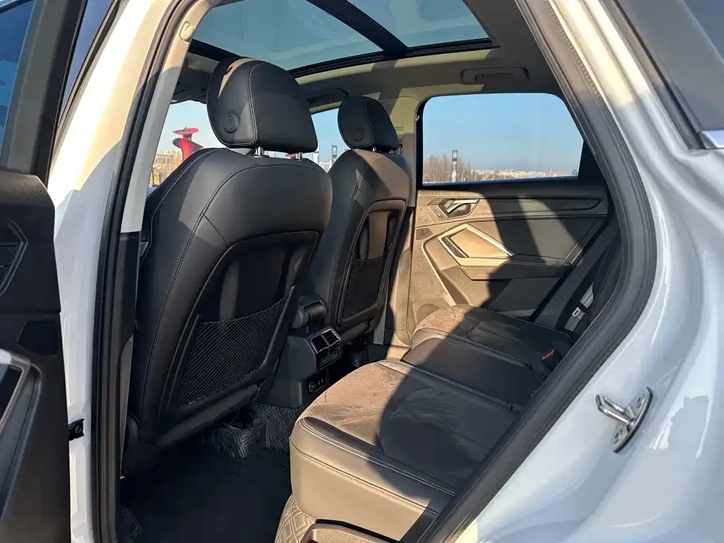 Audi Q3 2022 из CN, фото 4