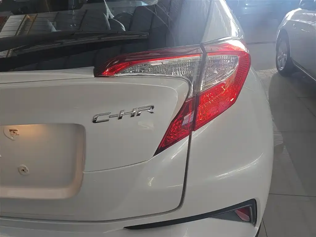 Toyota C-HR 2022 из CN, фото 7