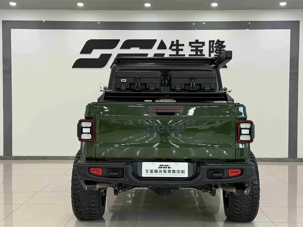 Jeep Gladiator 2023 из CN, фото 2