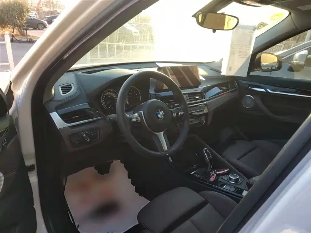 BMW X1 2021 из CN, фото 8