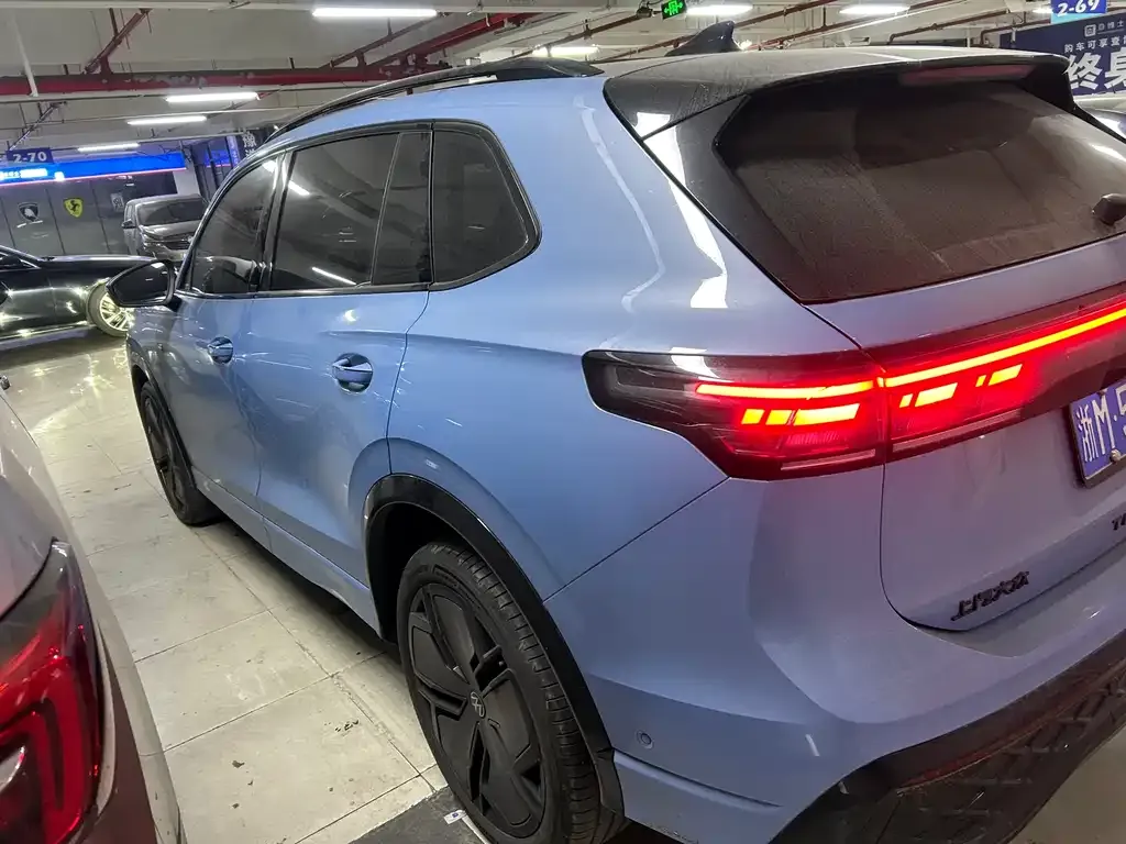 Volkswagen Tiguan L 2024 из CN, фото 10