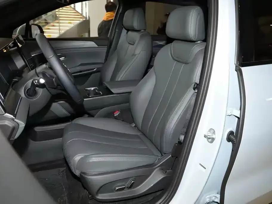BYD L DM-i 2025 из CN, фото 10