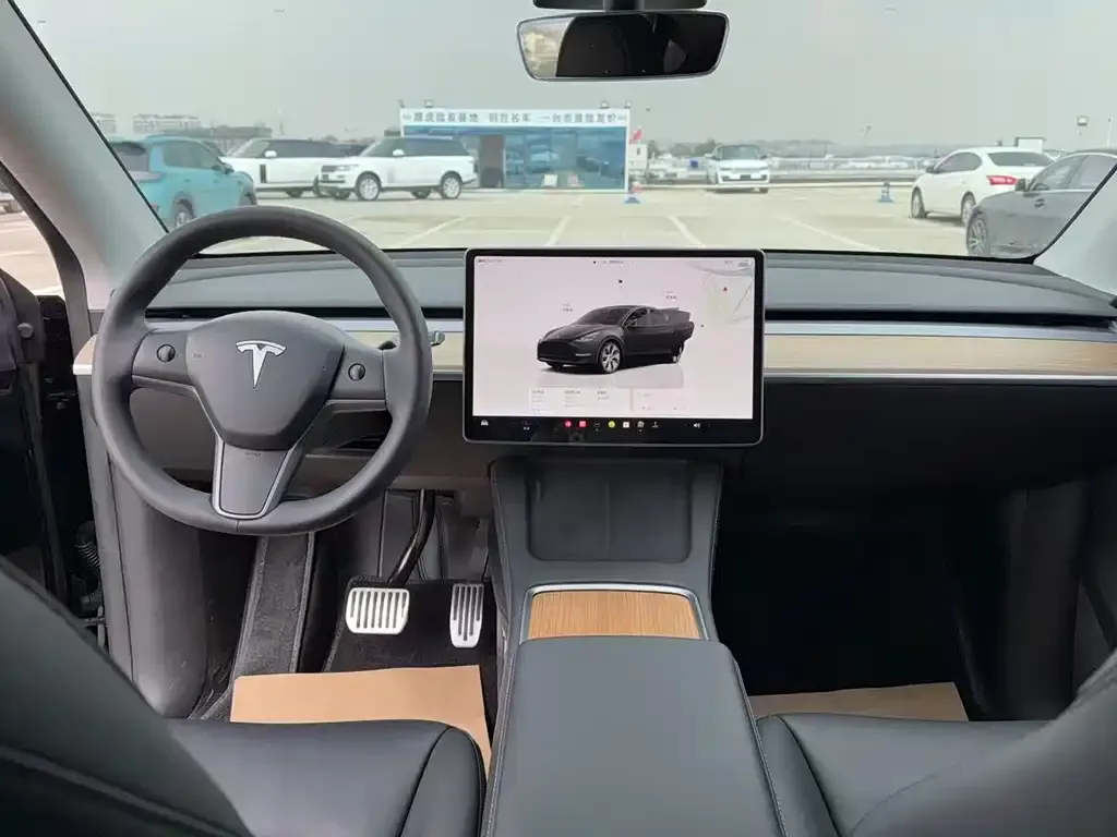 Tesla Model Y 2023 из CN, фото 4