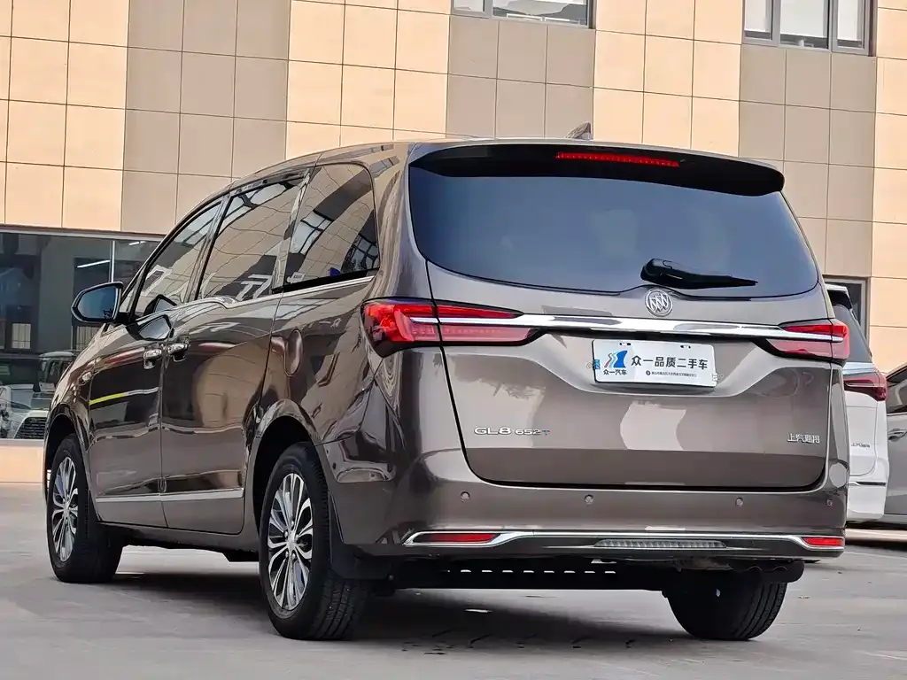 Buick GL8 2022 из CN, фото 2