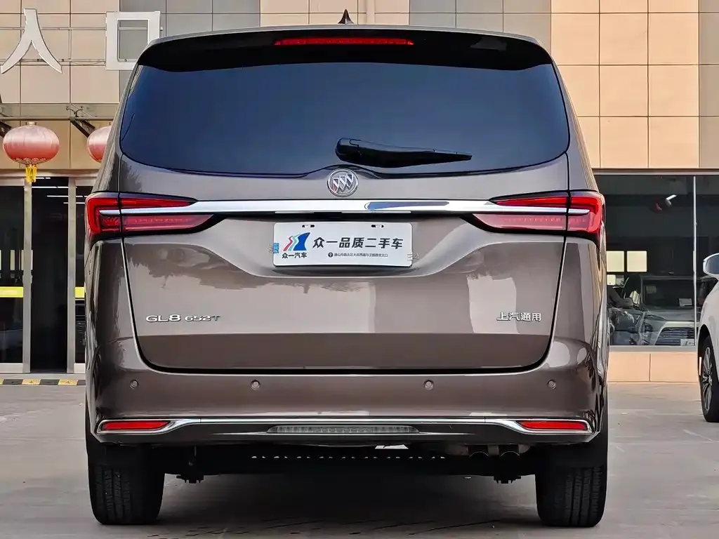 Buick GL8 2022 из CN, фото 3