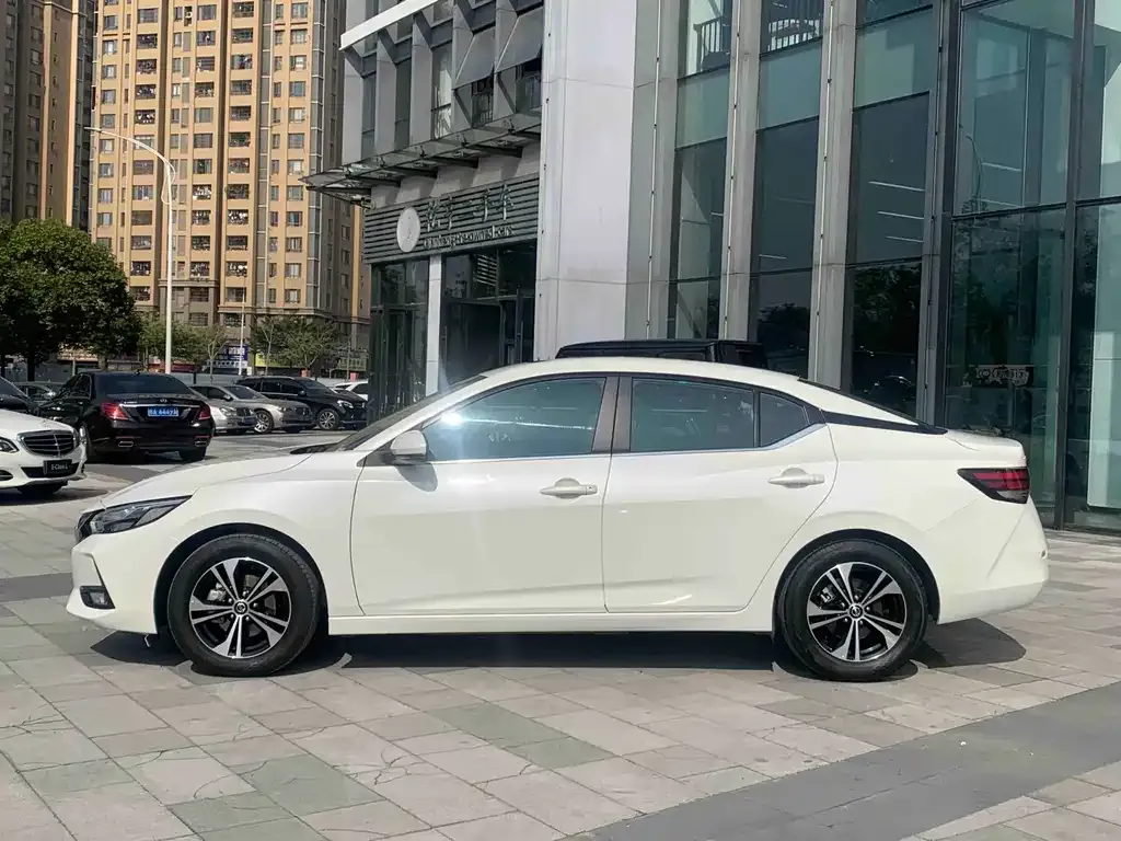 Nissan Sylphy 2023 из CN, фото 4