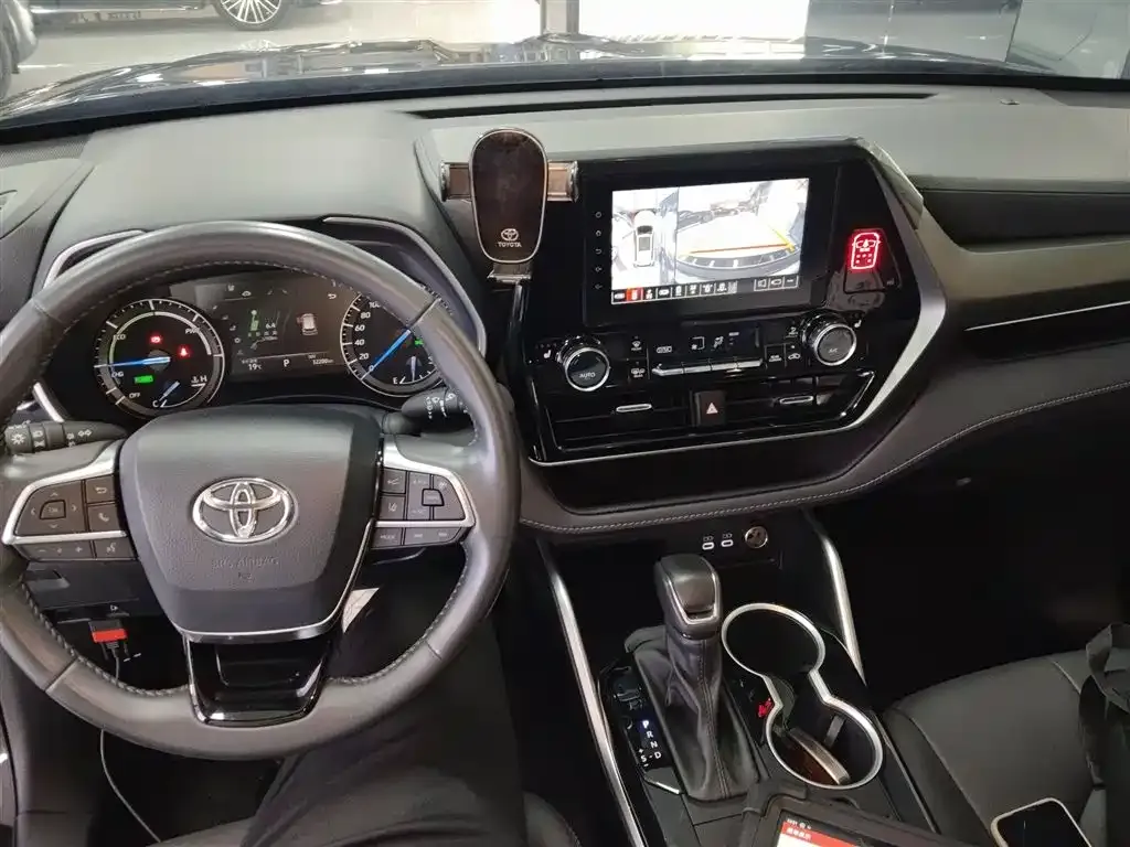 Toyota Highlander 2024 из CN, фото 8