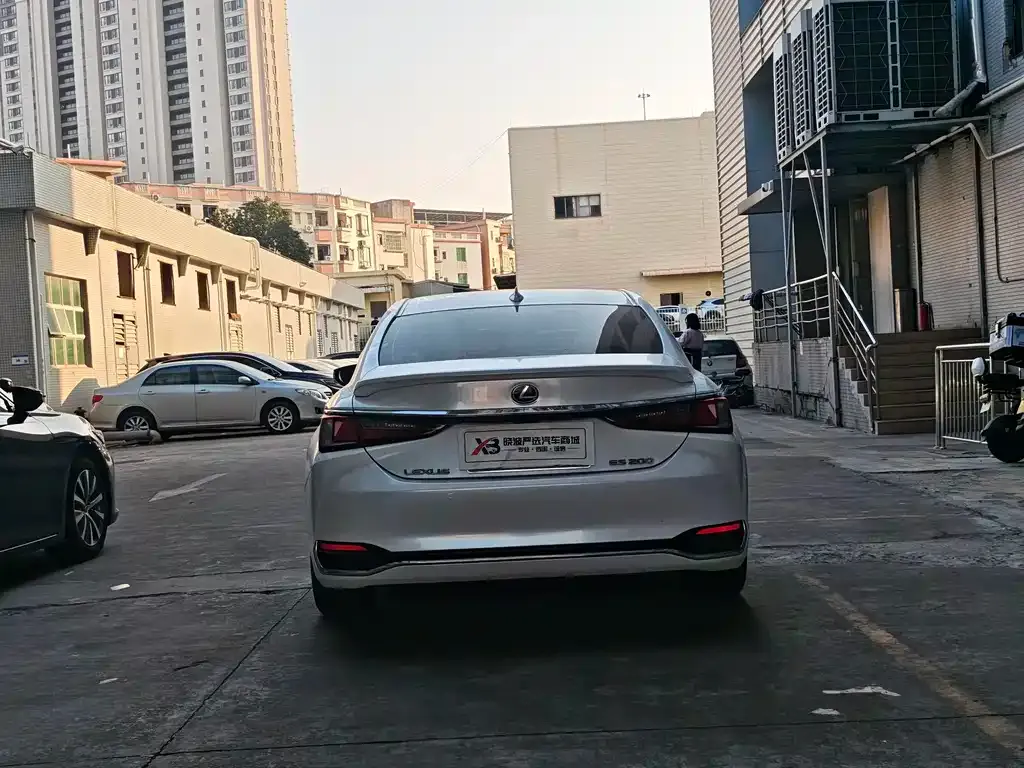 Lexus ES 2021 из CN, фото 10