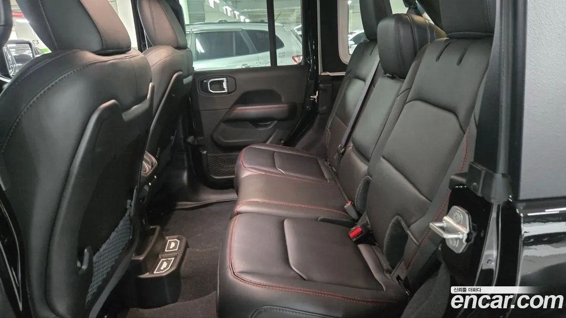 Jeep Wrangler 2024 из KR, фото 4