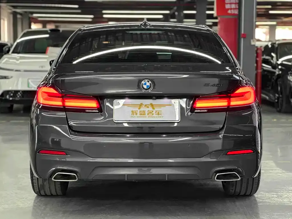 BMW 5 Series (Import) 2023 из CN, фото 2