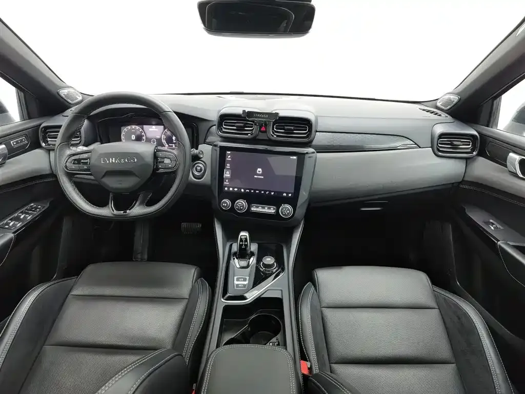 Lynk & Co 02 Hatchback 2023 из CN, фото 5