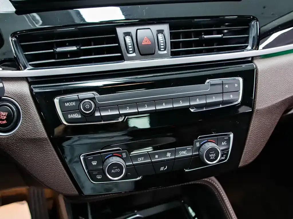 BMW X1 2022 из CN, фото 3