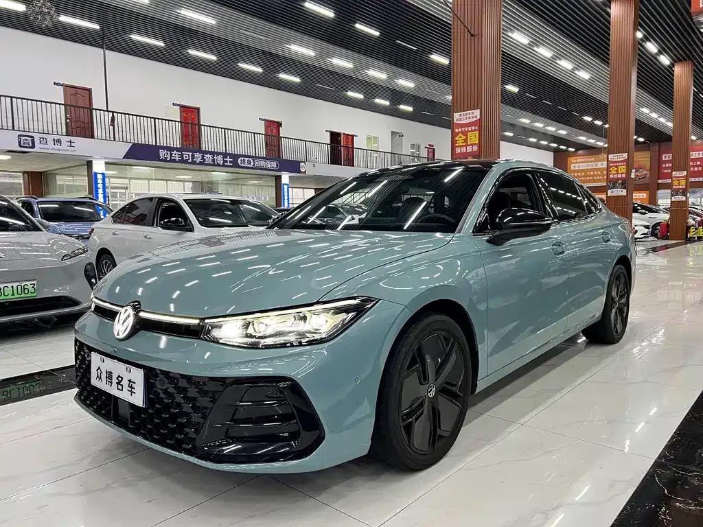 Volkswagen Passat 2024 из CN, фото 1
