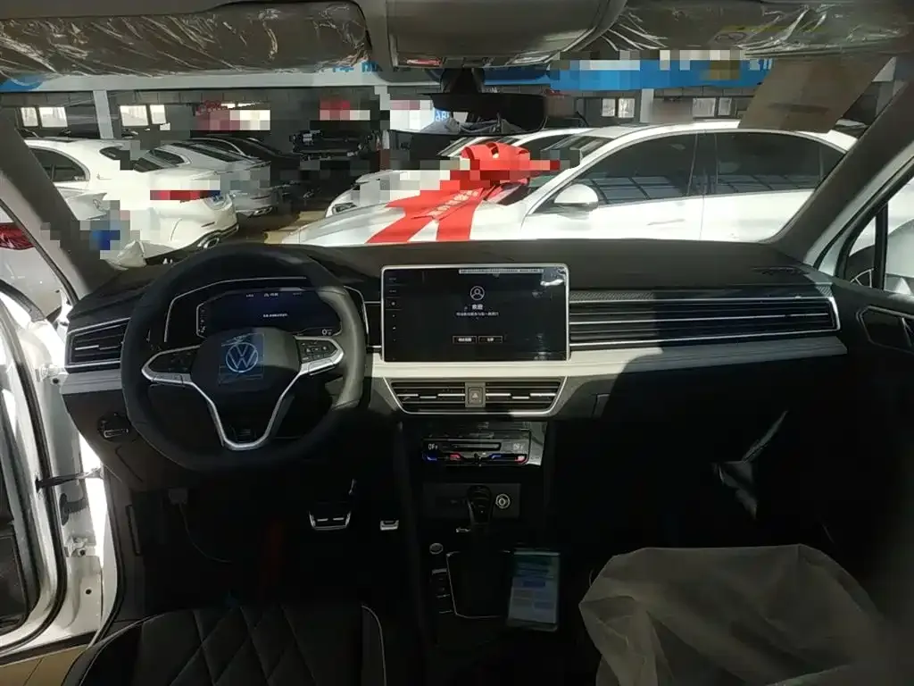 Volkswagen Tiguan L 2025 из CN, фото 10