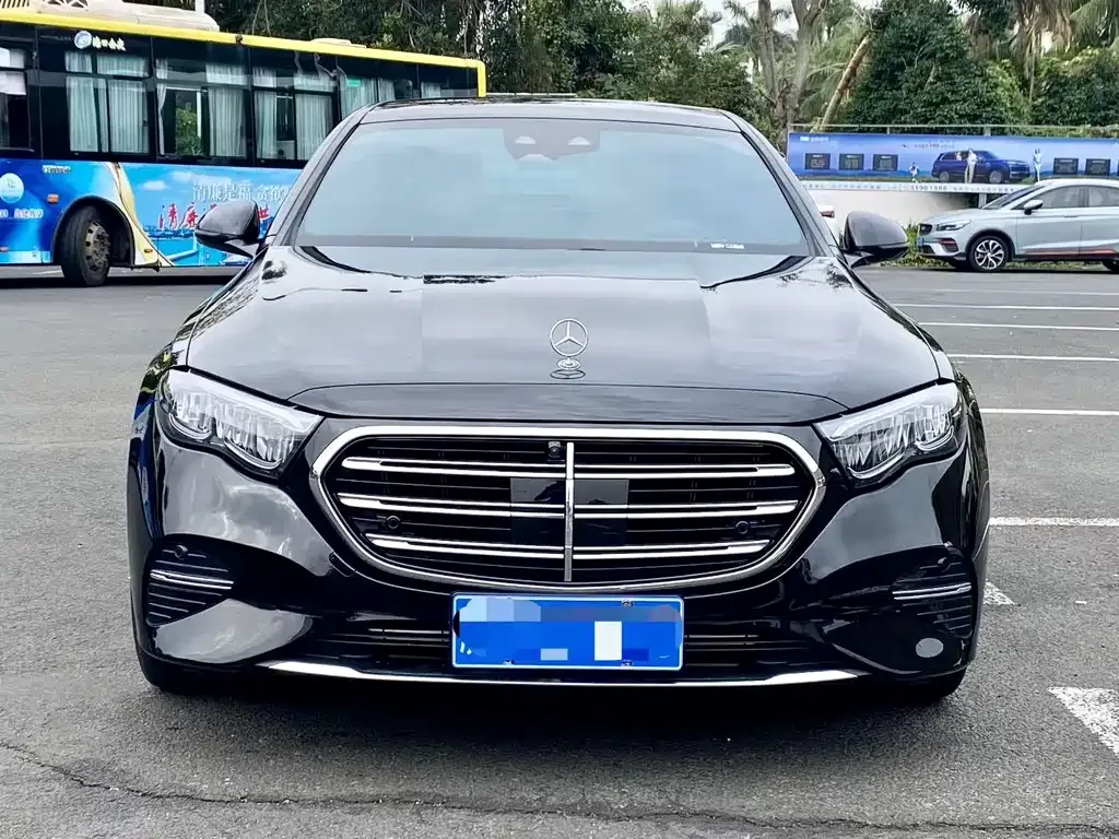 Mercedes-Benz E-Class 2024 из CN, фото 2