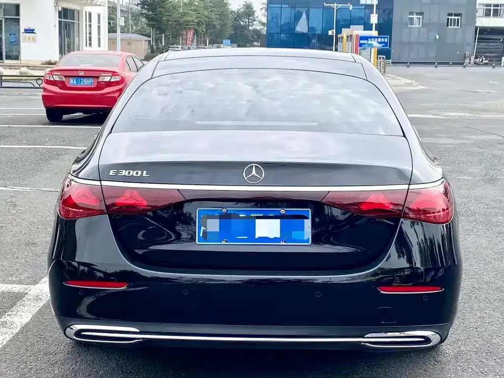 Mercedes-Benz E-Class 2024 из CN, фото 5