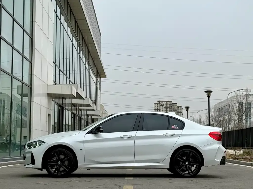 BMW 1 Series 2022 из CN, фото 5
