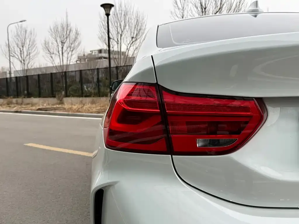 BMW 1 Series 2022 из CN, фото 10