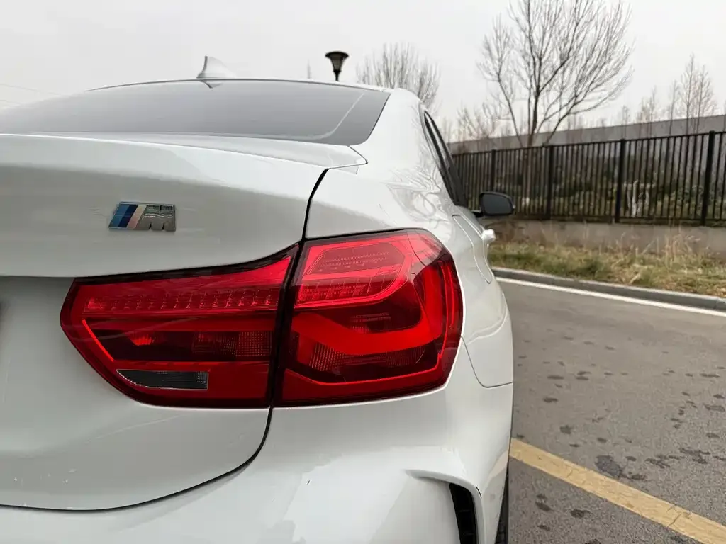 BMW 1 Series 2022 из CN, фото 4