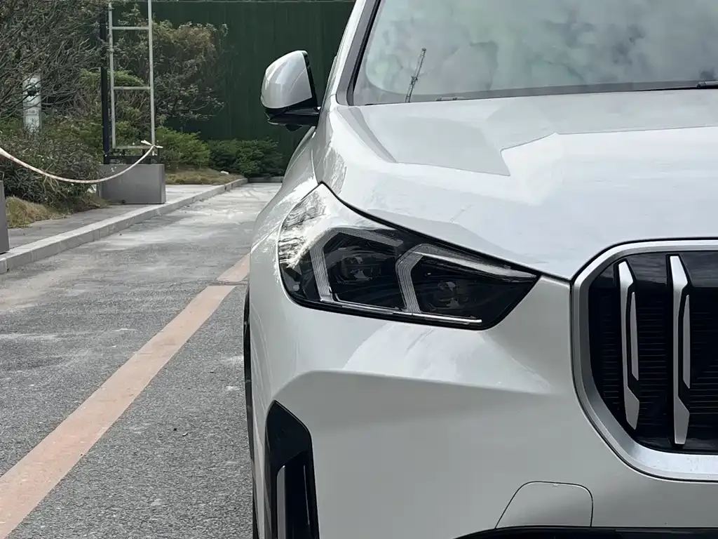BMW X1 — фото 2