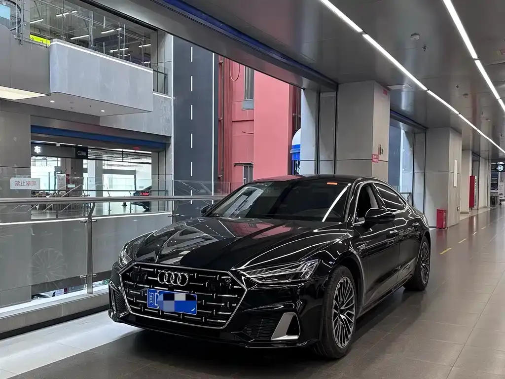 Audi A7L 2024 из CN, фото 1