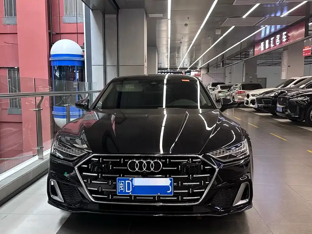 Audi A7L 2024 из CN, фото 4