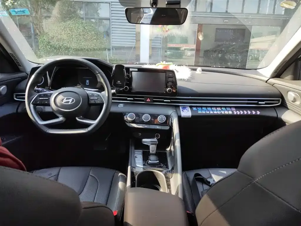 Hyundai Elantra 2024 из CN, фото 3