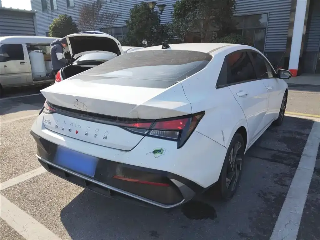 Hyundai Elantra 2024 из CN, фото 4