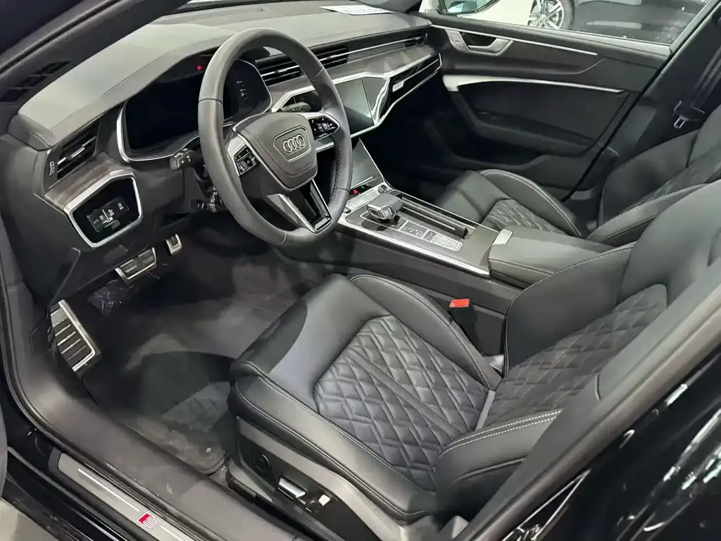 Audi A6L 2025 из CN, фото 5