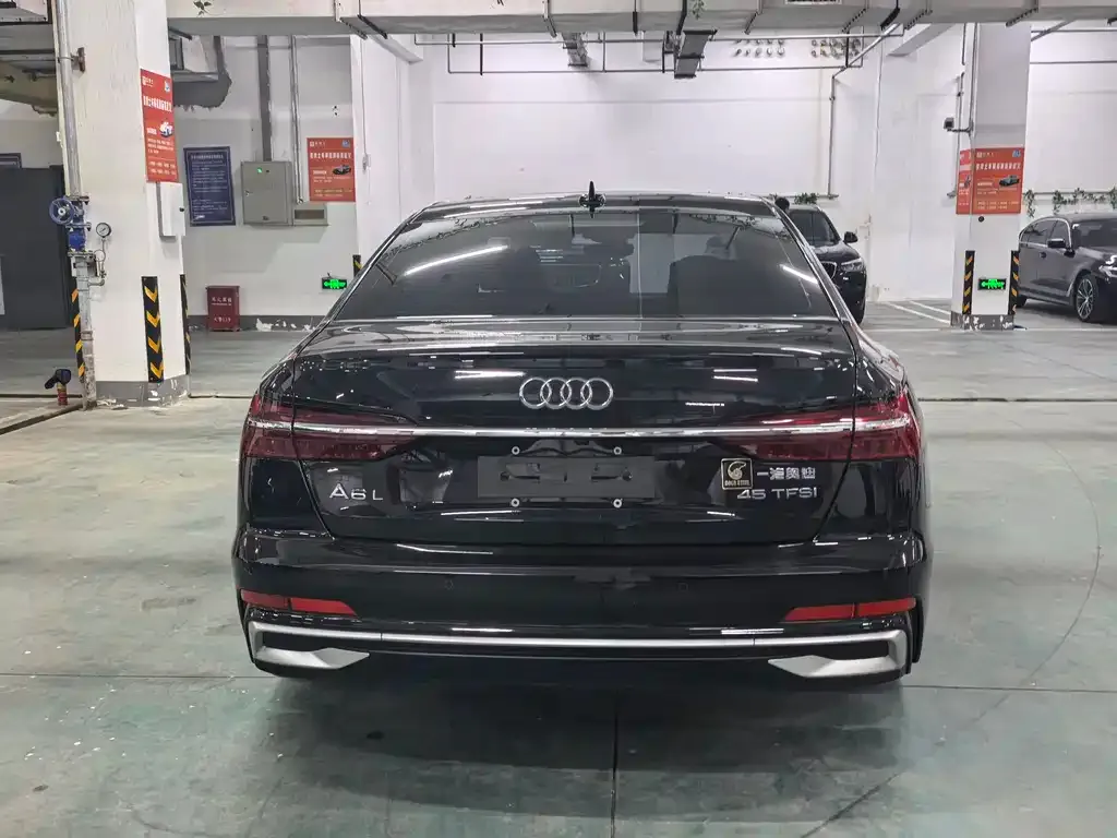 Audi A6L 2023 из CN, фото 9