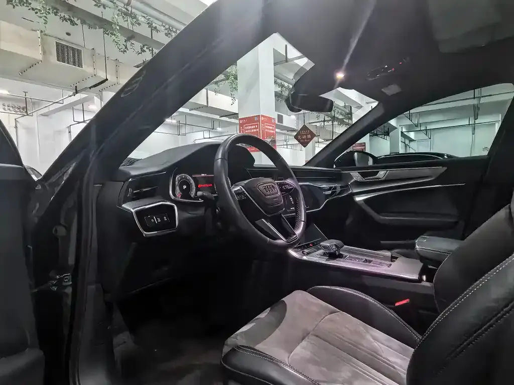 Audi A6L 2023 из CN, фото 4