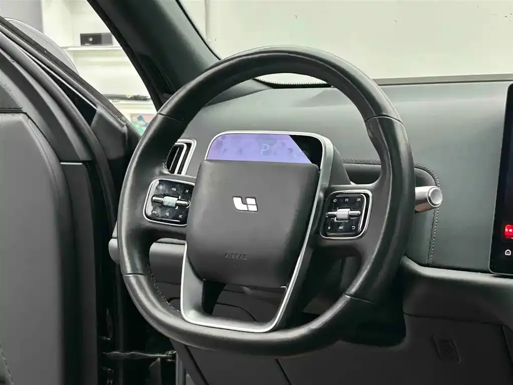 Li Auto L9 2024 из CN, фото 2