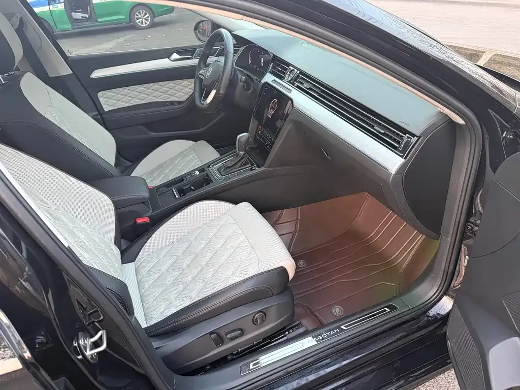 Volkswagen Magotan 2023 из CN, фото 9