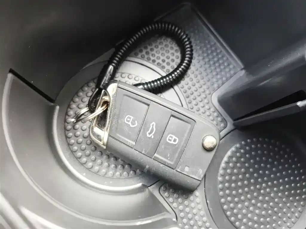 Volkswagen Sagitar 2021 из CN, фото 3