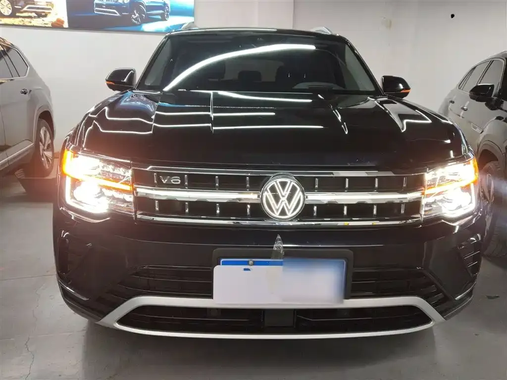 Volkswagen Teramont 2023 из CN, фото 8