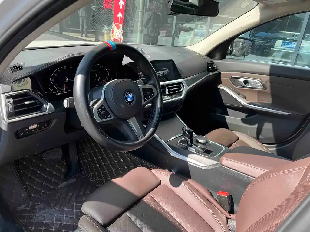 BMW 3 Series 2022 из CN, фото 4