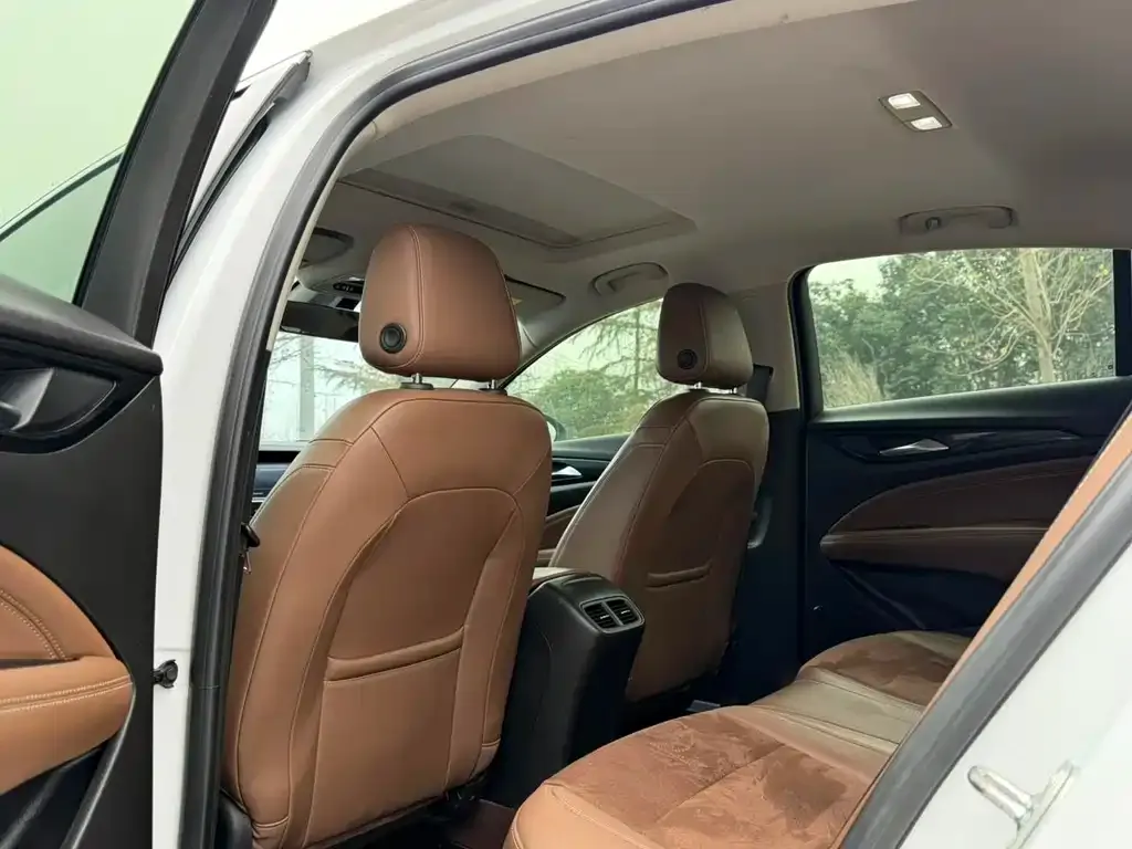 Buick Regal 2022 из CN, фото 3