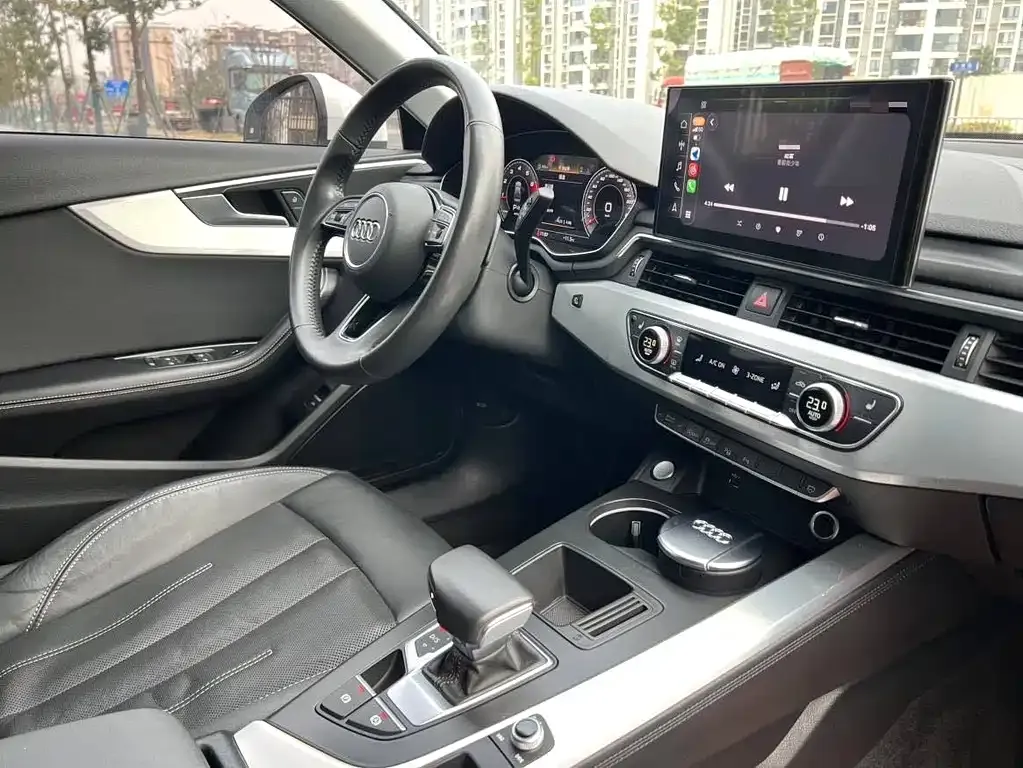 Audi A4L 2021 из CN, фото 3