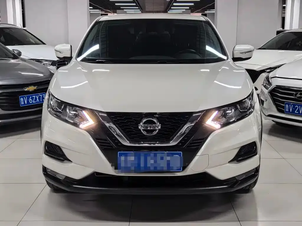 Nissan Qashqai 2021 из CN, фото 2