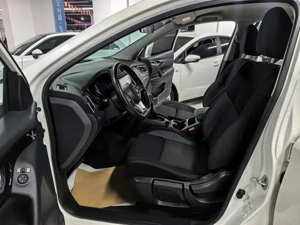 Nissan Qashqai 2021 из CN, фото 5