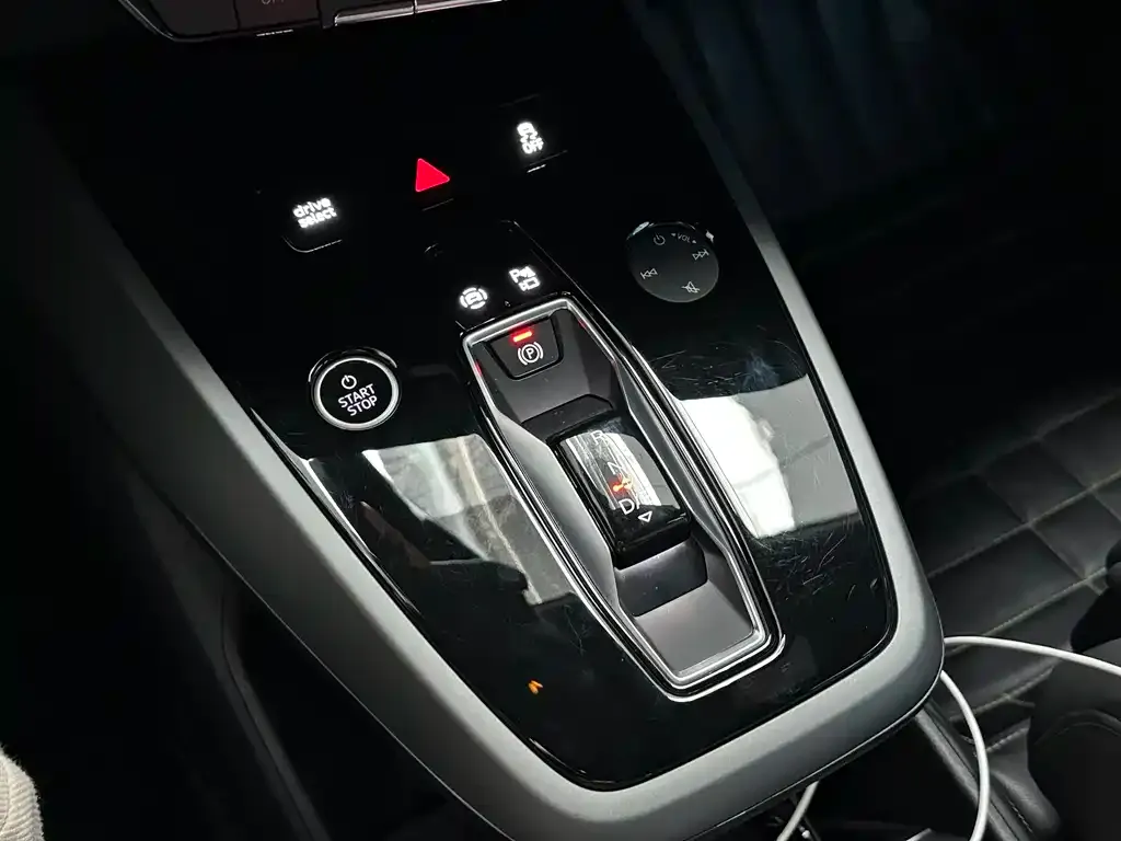 Audi Q5 e-tron 2024 из CN, фото 2