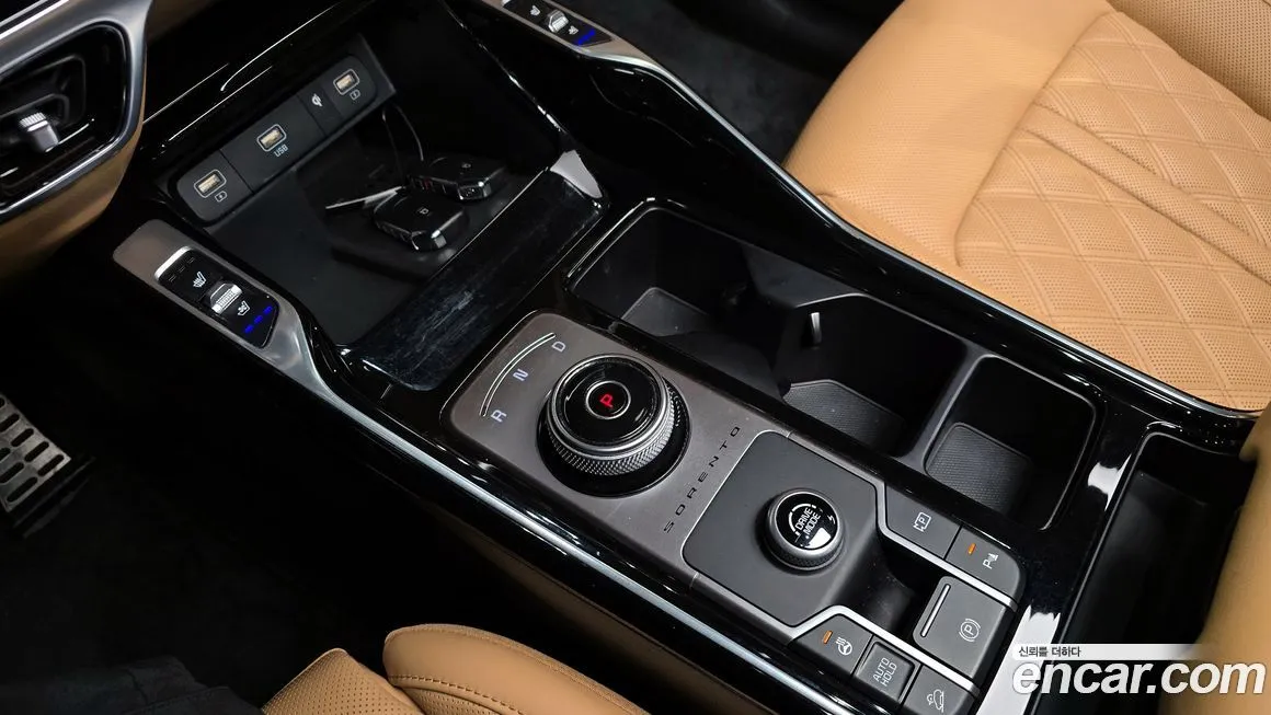 Kia Sorento — фото 9