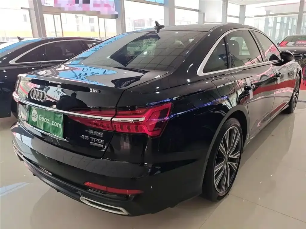 Audi A6L 2021 из CN, фото 9