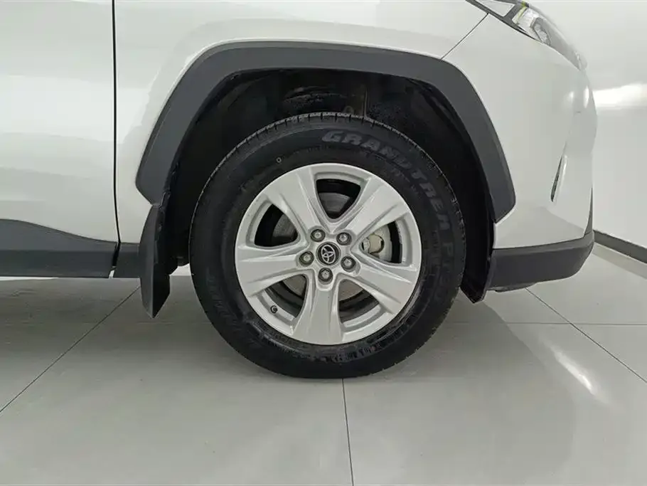 Toyota RAV4 2022 из CN, фото 6