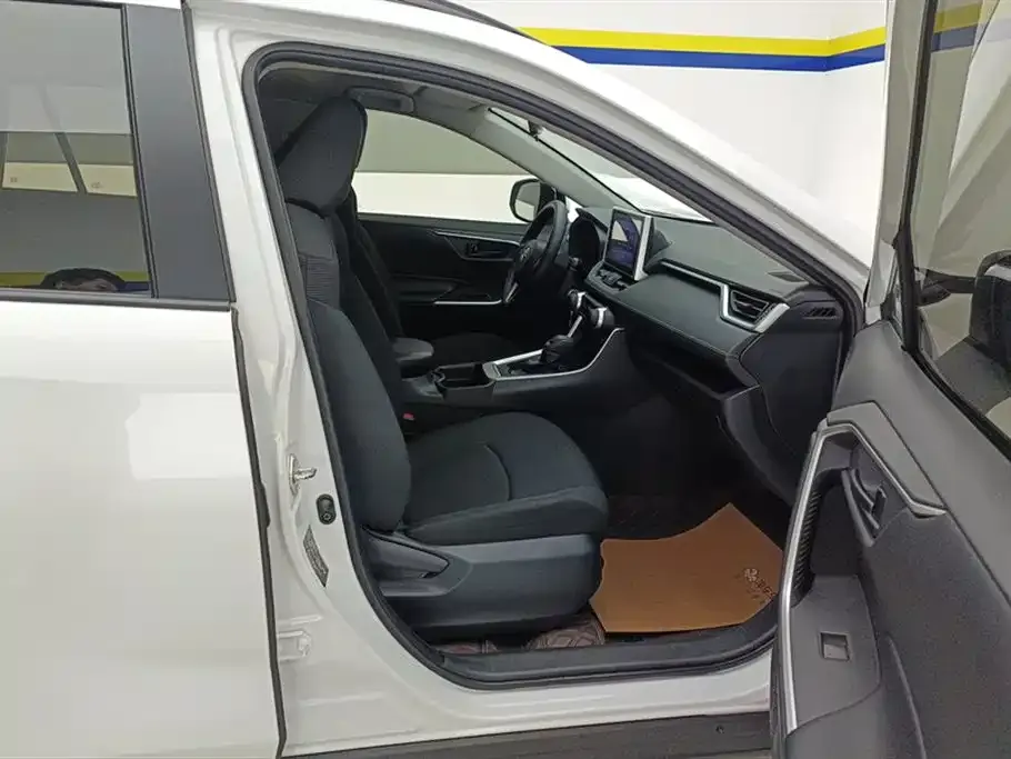 Toyota RAV4 2022 из CN, фото 5