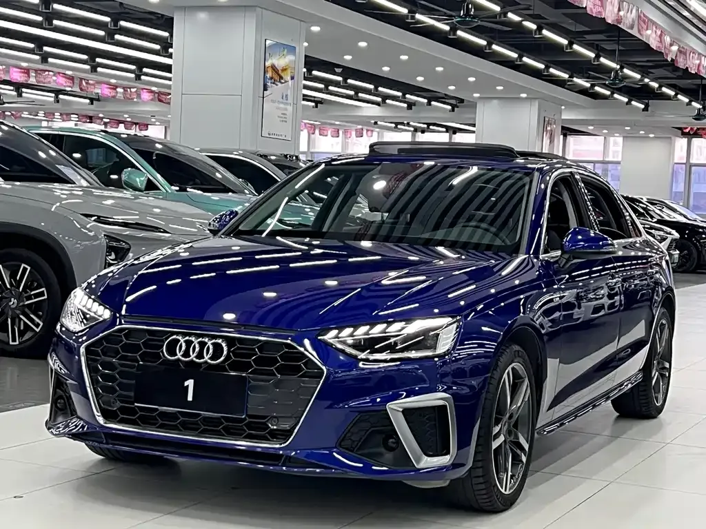 Audi A4L 2021 из CN, фото 1