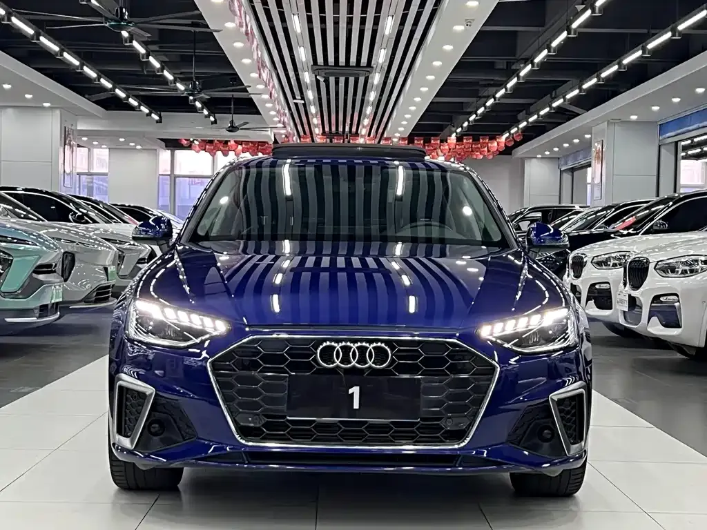 Audi A4L 2021 из CN, фото 3