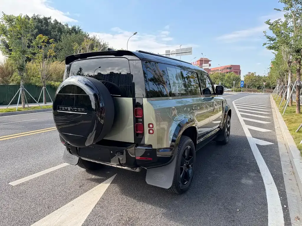 Land Rover Defender 2025 из CN, фото 10