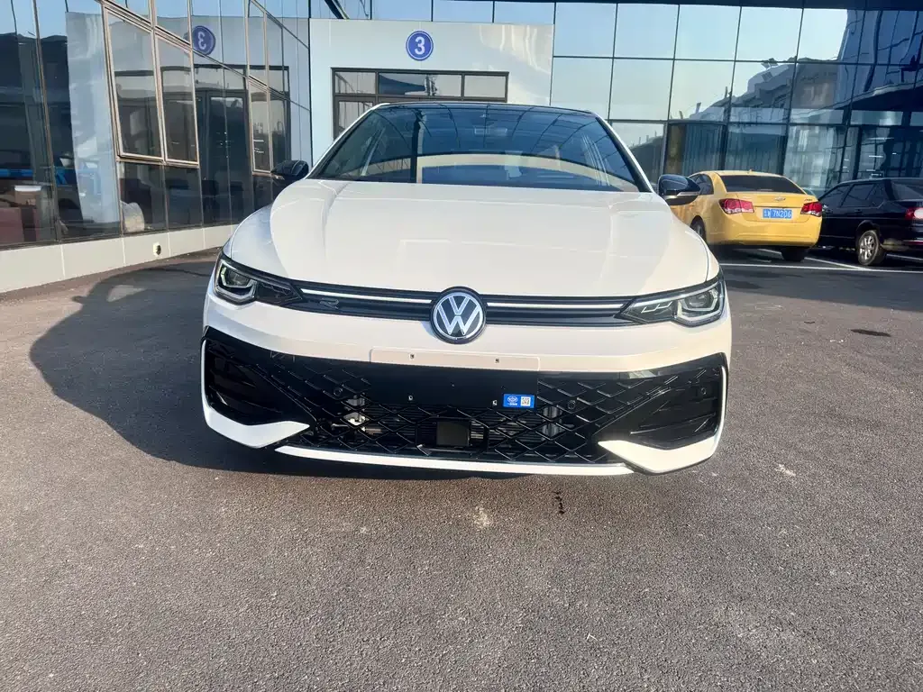 Volkswagen Golf 2025 из CN, фото 7